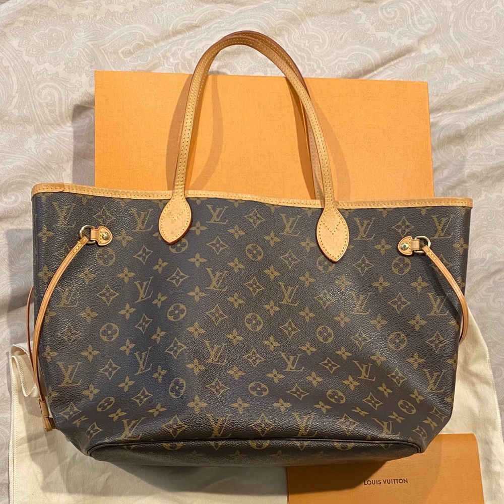 Louis Vuitton Neverfull MM Monogram